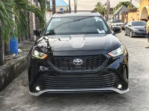 Toyota Highlander Limited 2022 Black