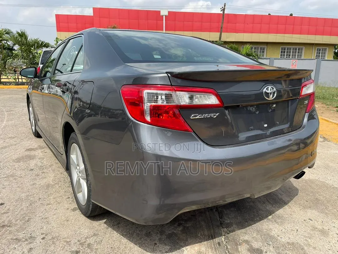 Toyota Camry 2013 Gray