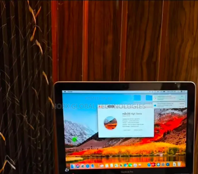 Laptop Apple MacBook Pro 2023 M3 8GB Apple M3 SSD 512GB