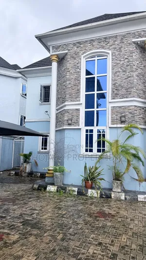 Furnished 4bdrm Duplex in Royal Venue Estate, Trans Amadi for sale