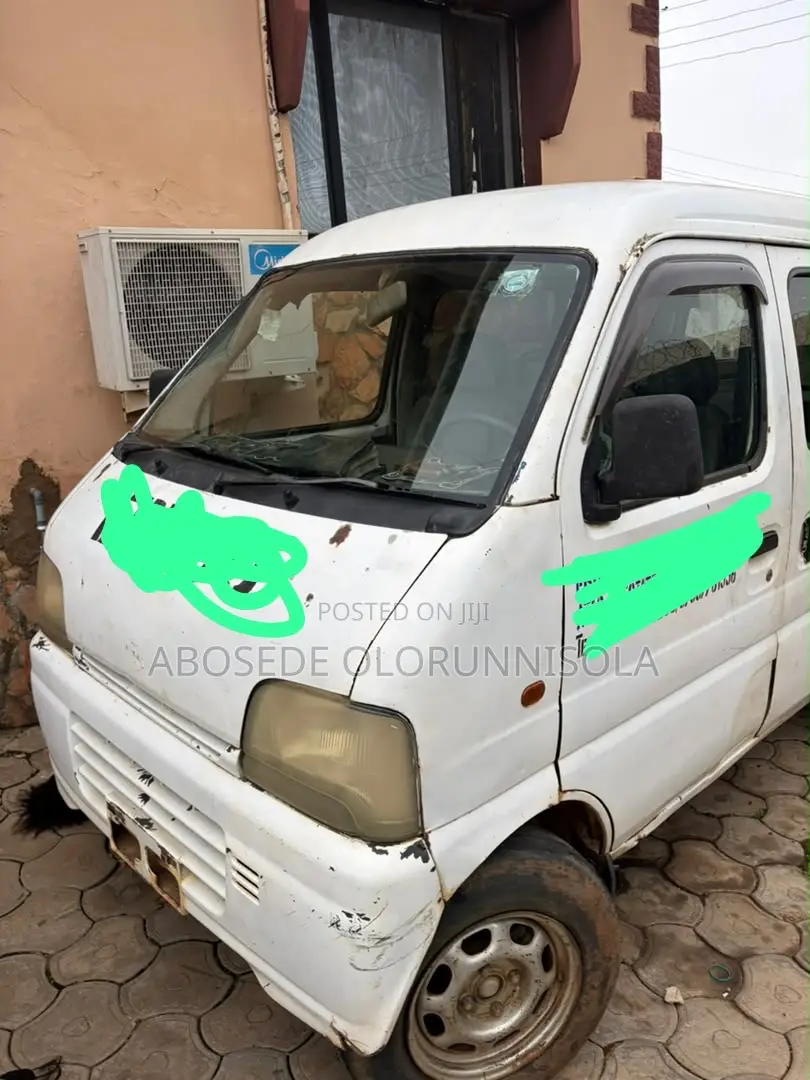 Suzuki Every 2001 White