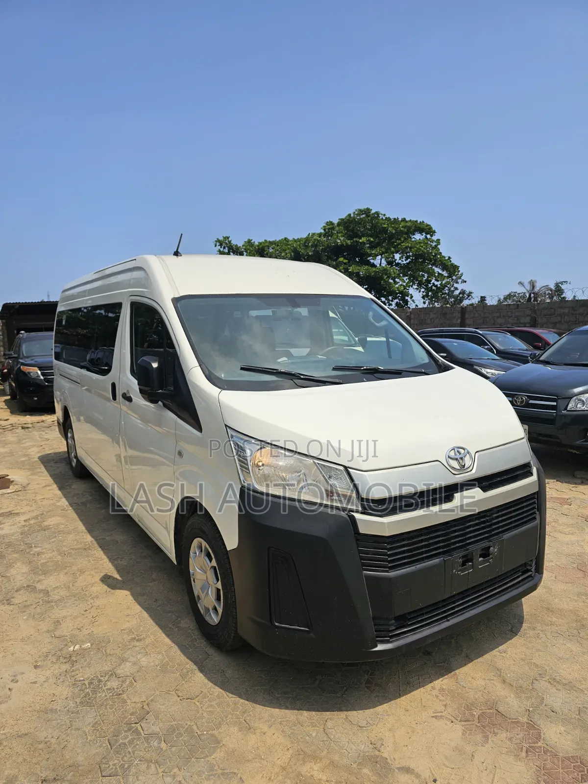 Toyota HiAce 2020 White