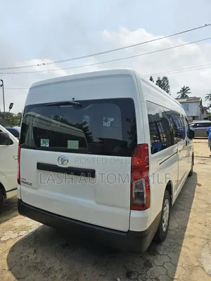 Toyota HiAce 2020 White