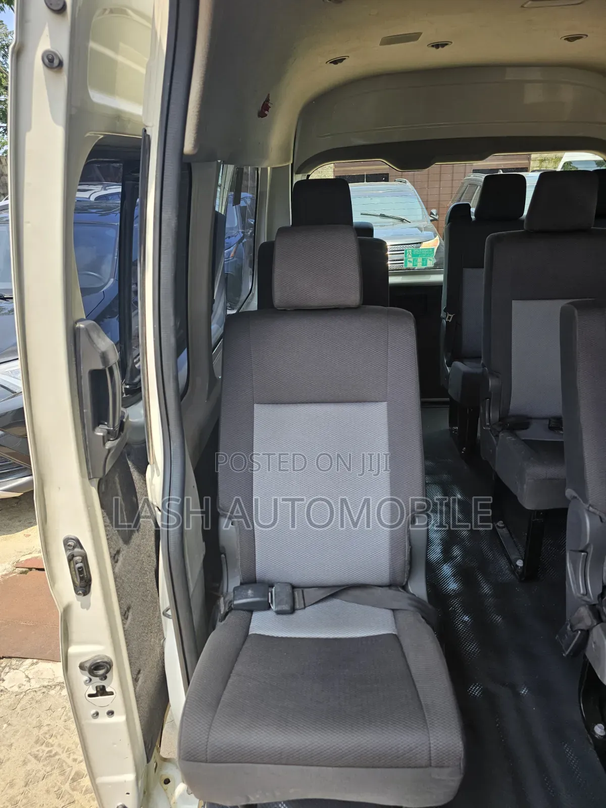 Toyota HiAce 2020 White