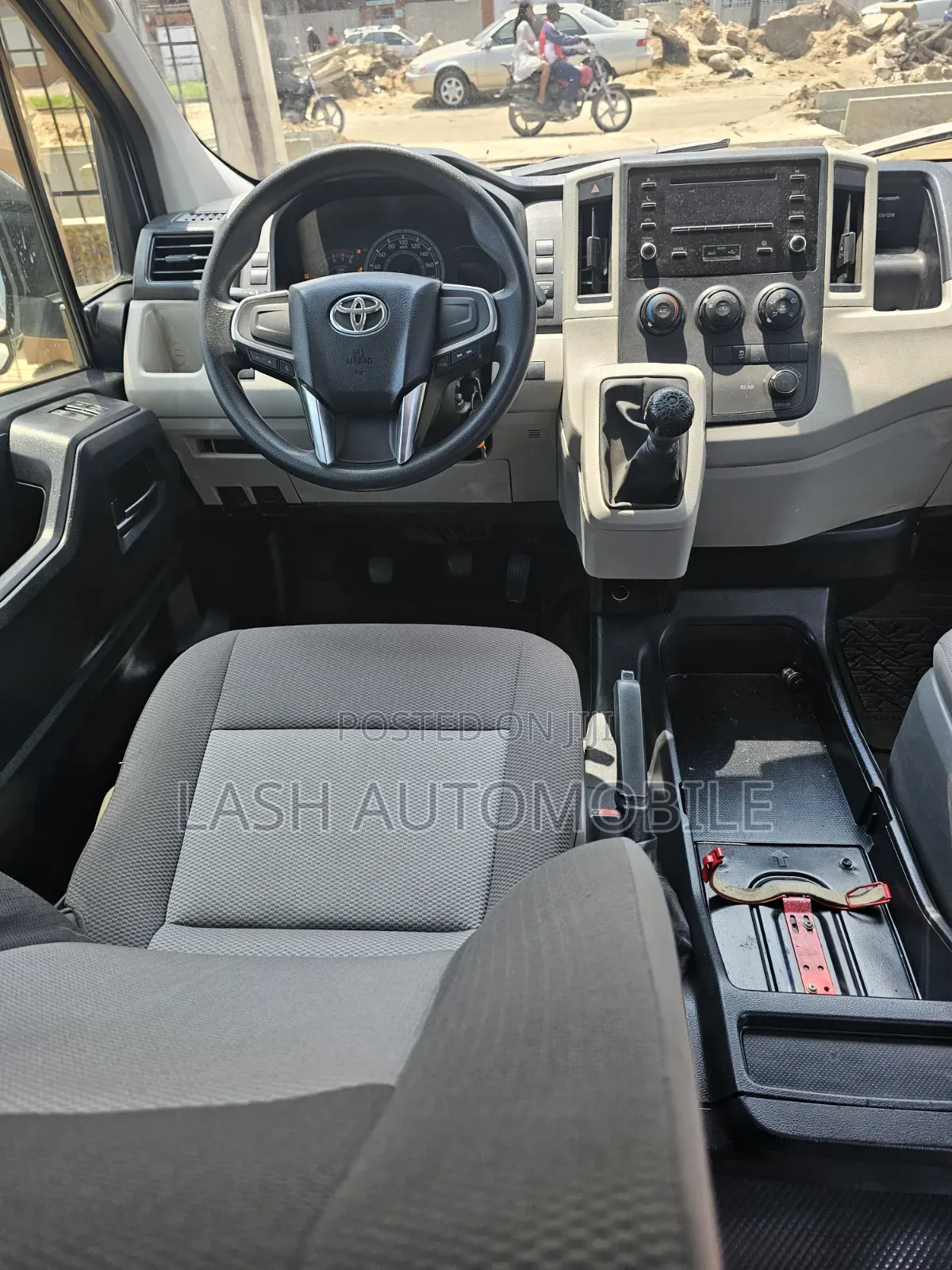 Toyota HiAce 2020 White