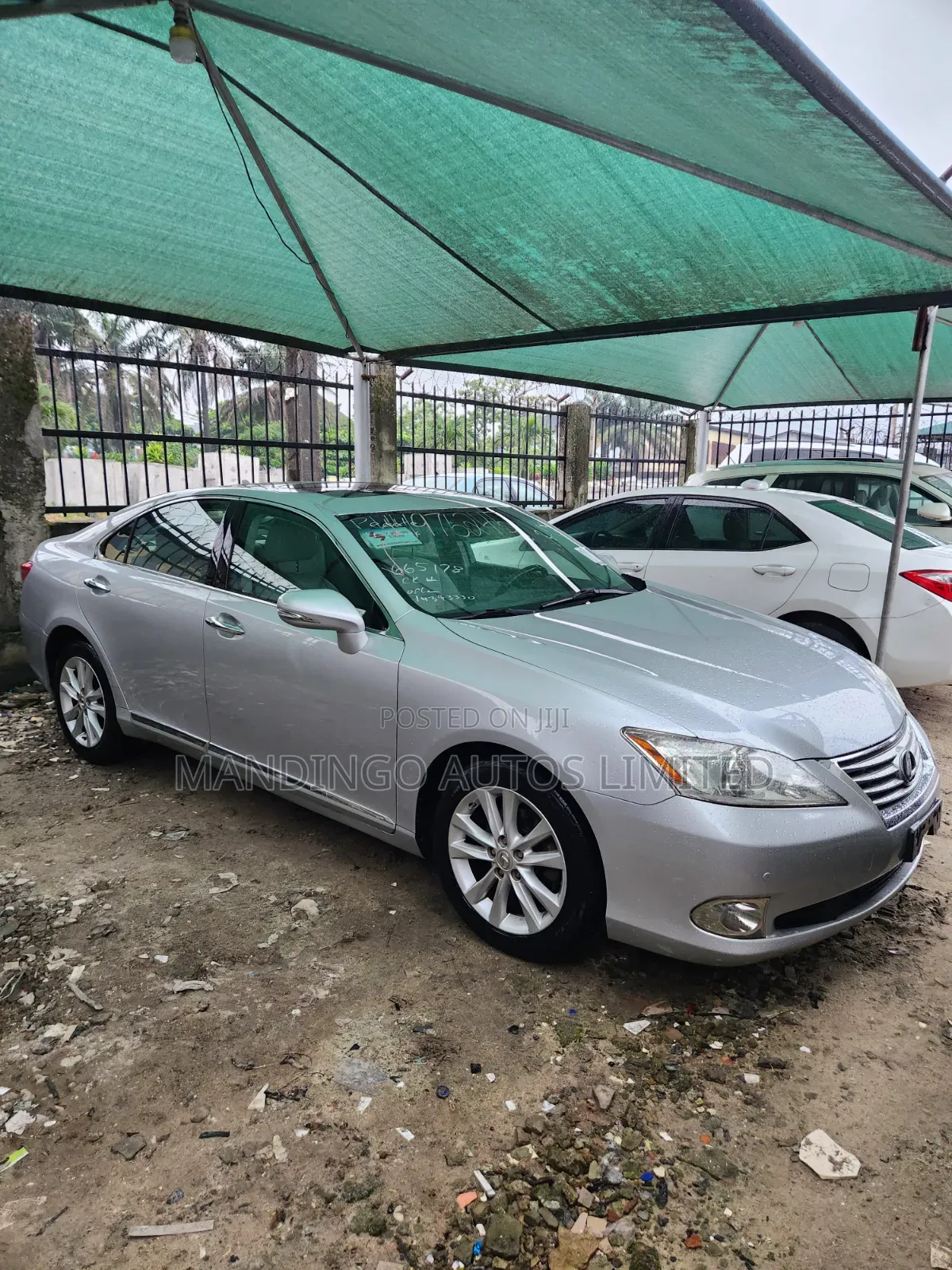 Lexus ES 2012 Silver