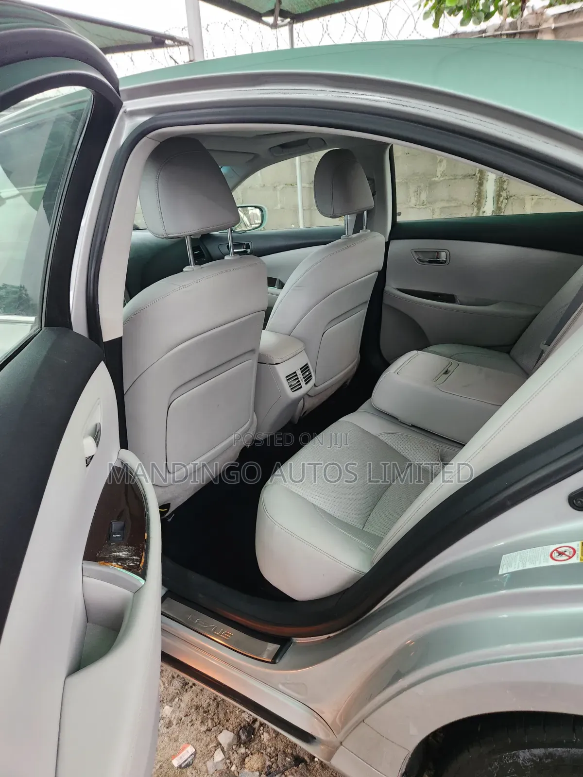 Lexus ES 2012 Silver