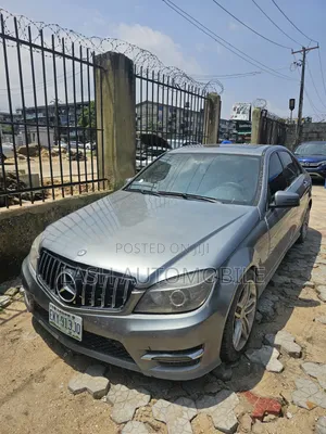 Mercedes-Benz C300 2010 Gray