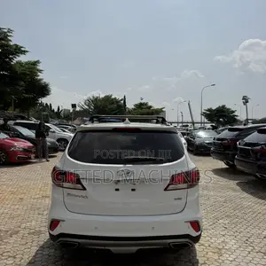 Hyundai Santa Fe 2017 White
