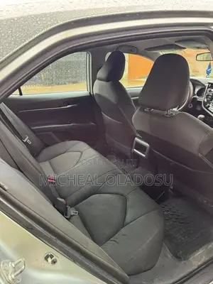 Toyota Camry LE FWD (2.5L 4cyl 8AM) 2018 Black
