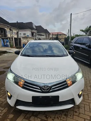 Toyota Corolla 2016 White