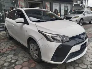 Toyota Yaris 2016 White