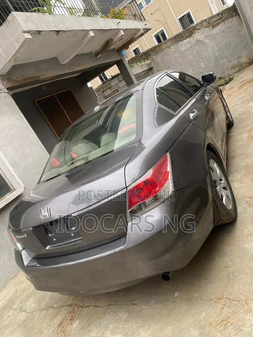 Honda Accord 2.4 i-VTEC Exec Automatic 2009 Gray