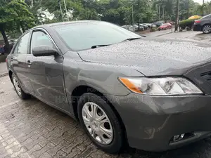 Toyota Camry LE 4dr Sedan (2.4L 4cyl 5A) 2009 Gray