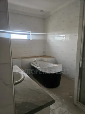 4bdrm Townhouse / Terrace in Kado for rent