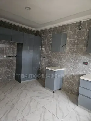 4bdrm Townhouse / Terrace in Kado for rent