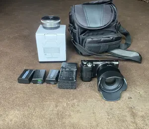 Sony Nex 5N Mirrorless Camera With 50mm 1.8f E-Mount Lens