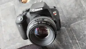 Canon 700d/T5i DSLR Camera + 50mm F/1.4 Lens