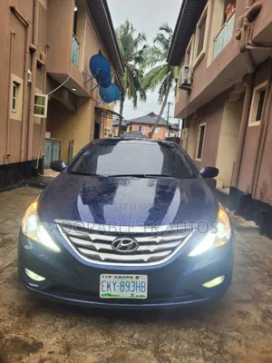 Hyundai Sonata 2012 Blue