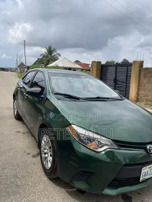 Toyota Corolla LE 4dr Sedan (1.8L 4cyl CVT) 2014 Green