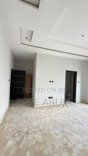 4bdrm Townhouse / Terrace in Gaduwa for rent
