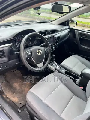 Toyota Corolla LE 4dr Sedan (1.8L 4cyl CVT) 2016 Gray