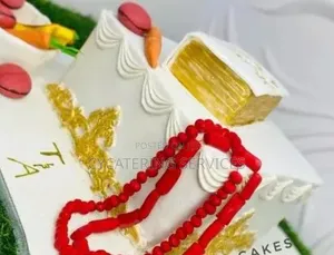 Affordable Traditional Wedding Cake