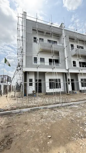 4bdrm Townhouse/Terrace in Mbora for sale