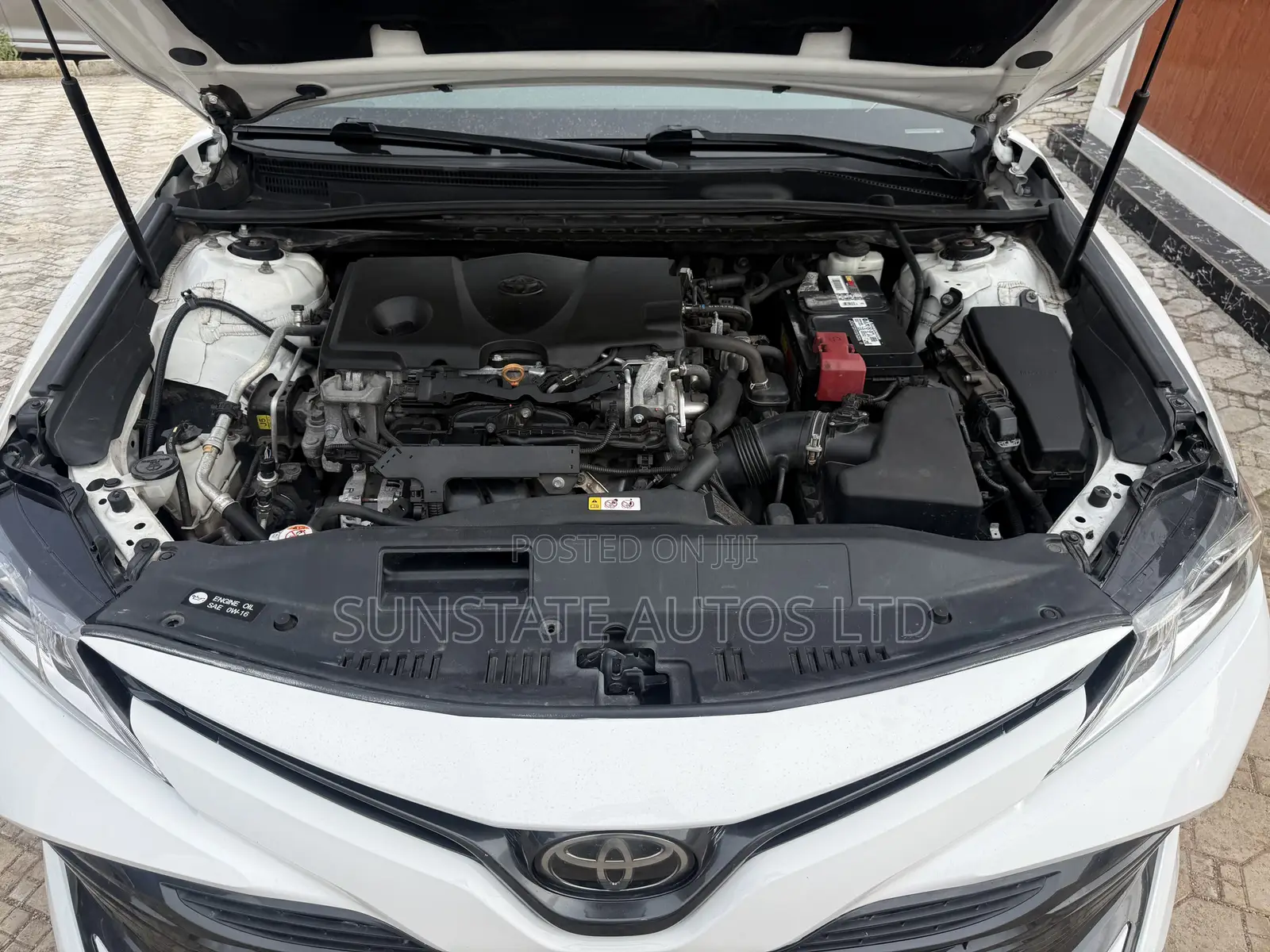 Toyota Camry 2019 White