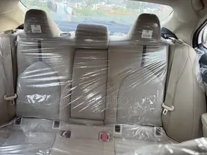 Toyota Camry 2019 White