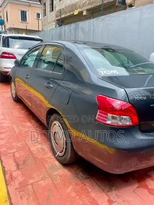 Toyota Yaris 1.5 Automatic 2009 Gray