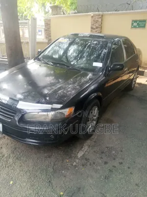 Toyota Camry 2000 Black