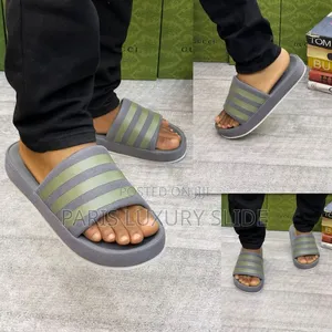 Premium Unisex Palm Slides – Comfortable Designer-Inspired Slippers