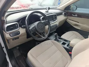 Kia Sorento 2017 White