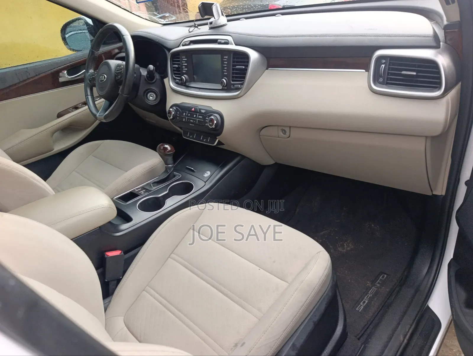 Kia Sorento 2017 White
