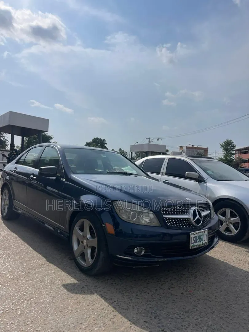 Mercedes-Benz C300 2008 Blue