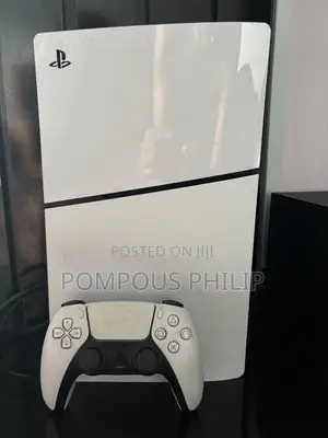 PlayStation 5 (PS5) Slim