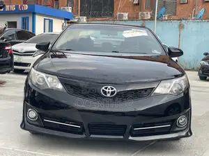 Toyota Camry SE 4dr Sedan (2.5L 4cyl 6A) 2013 Black