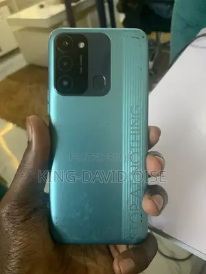 Tecno Spark 8C 64 GB Blue