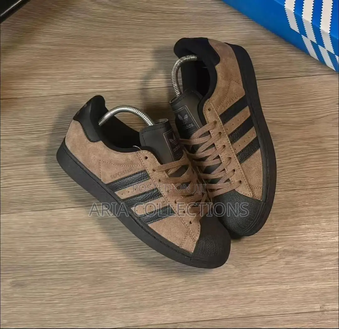 Adidas Superstar