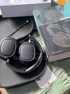 969 BOSE QUIETCOMFORT Headphone