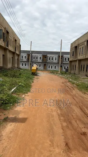 4bdrm Townhouse/Terrace in Karsana for sale