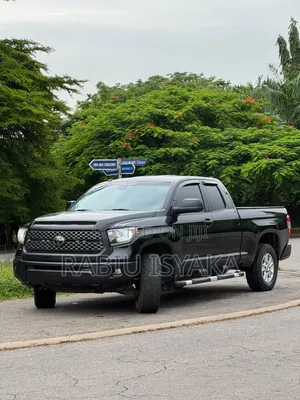 Toyota Tundra 2018 Black