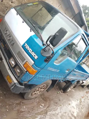 Toyota Dyna150 Old Model With Normal Bucket Petrol
