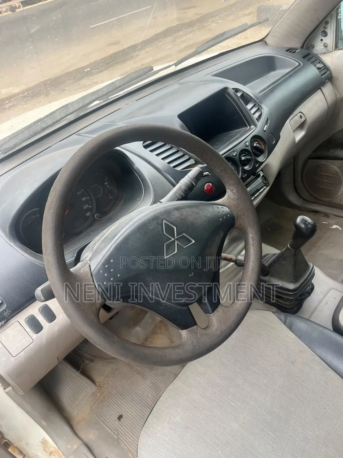Mitsubishi L200 2012 White