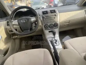 Toyota Corolla 2013 Silver