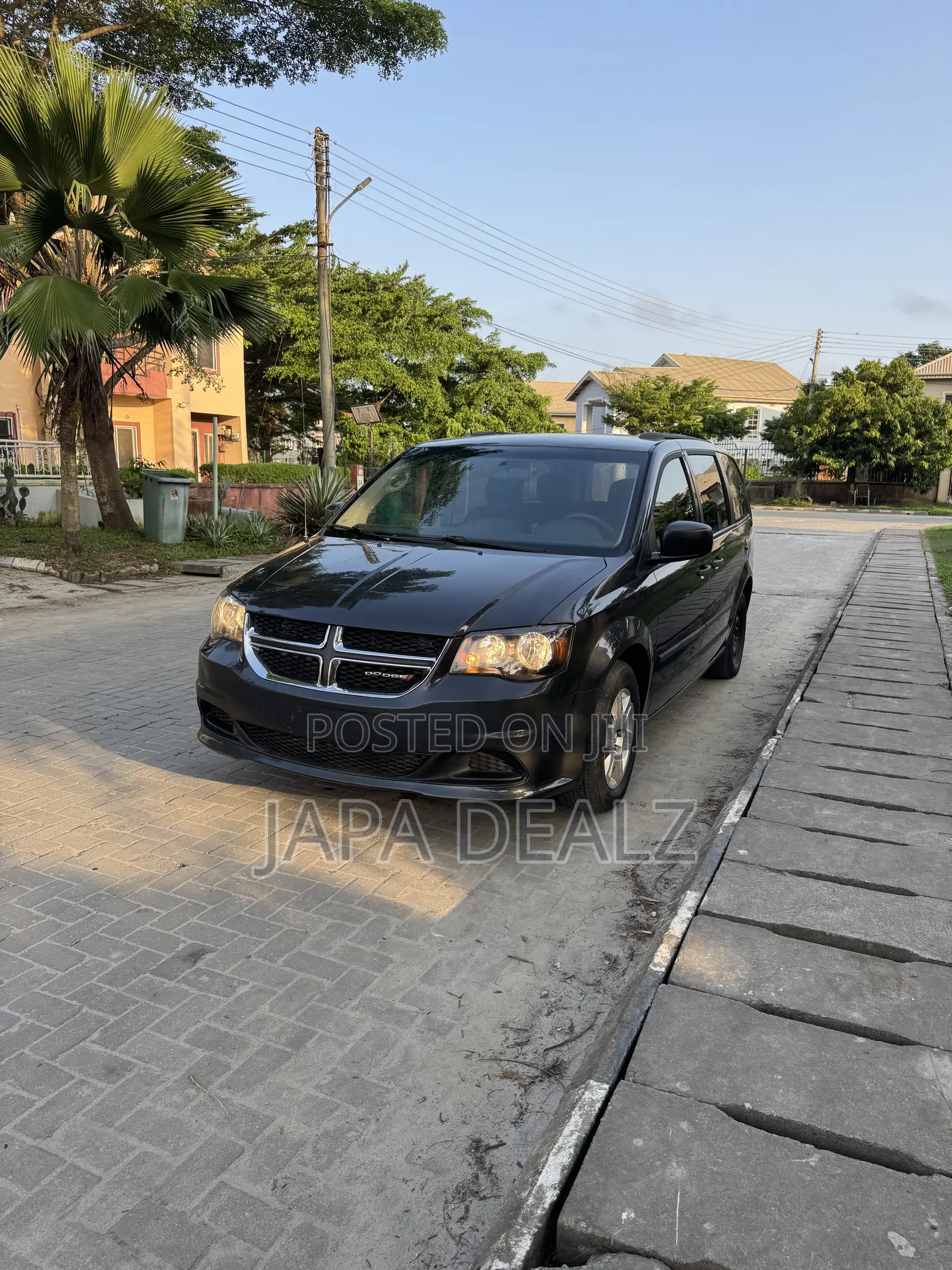 Dodge Caravan 2012 Gray