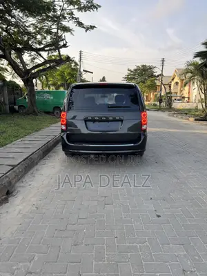 Dodge Caravan 2012 Gray
