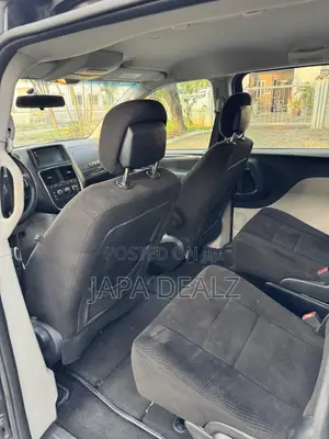 Dodge Caravan 2012 Gray