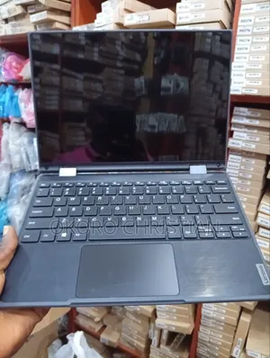 Laptop Lenovo 300e 4GB Intel Pentium SSD 128GB